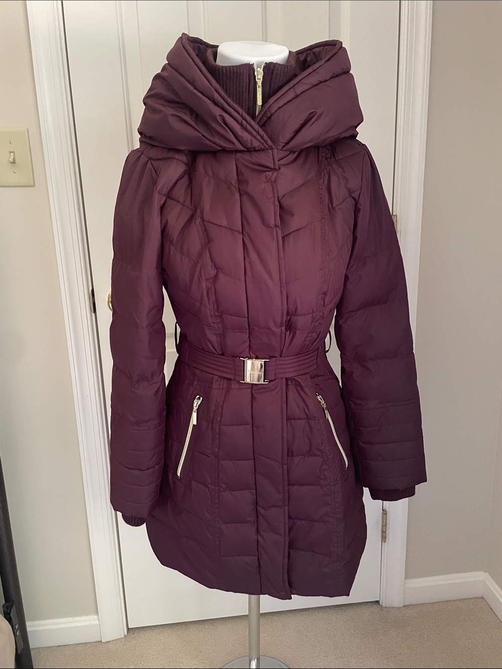Kensie Knit Trim Quilted Coat with Hood and Belt - Wine color NWOT